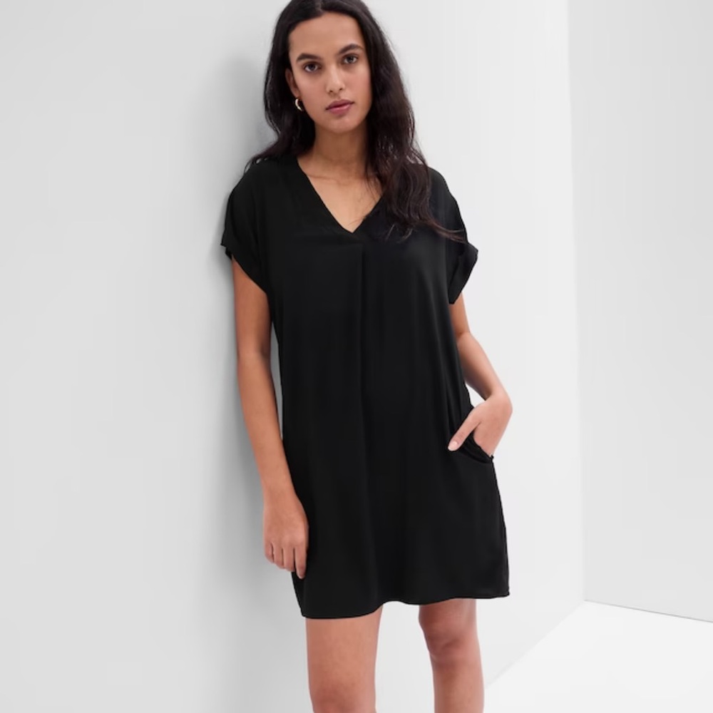 🆕GAP V-Neck Dress, Size Small